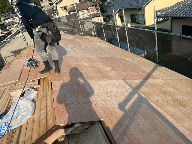 野地板の設置